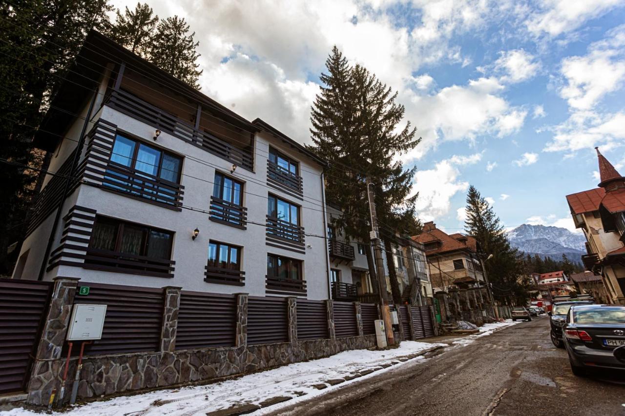 Vila Imperial Bed and Breakfast Sinaia Exteriör bild
